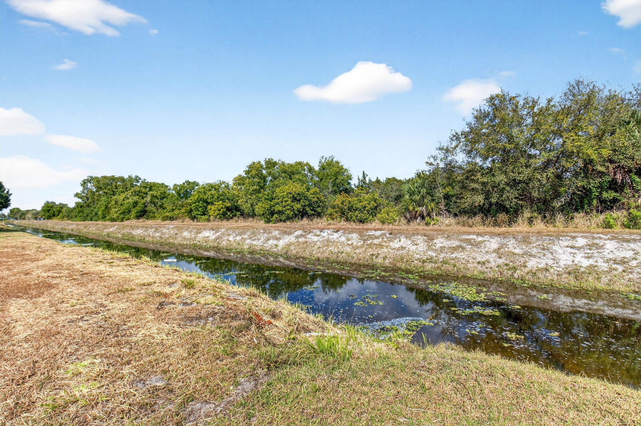 WINDCHIME LAKES - Residential