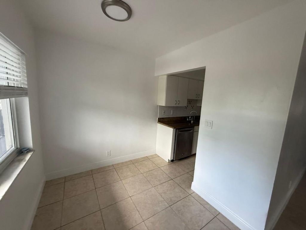 Photo of 100 SW 9th Street #202, Fort Lauderdale, FL 33315 (MLS # F10522691)