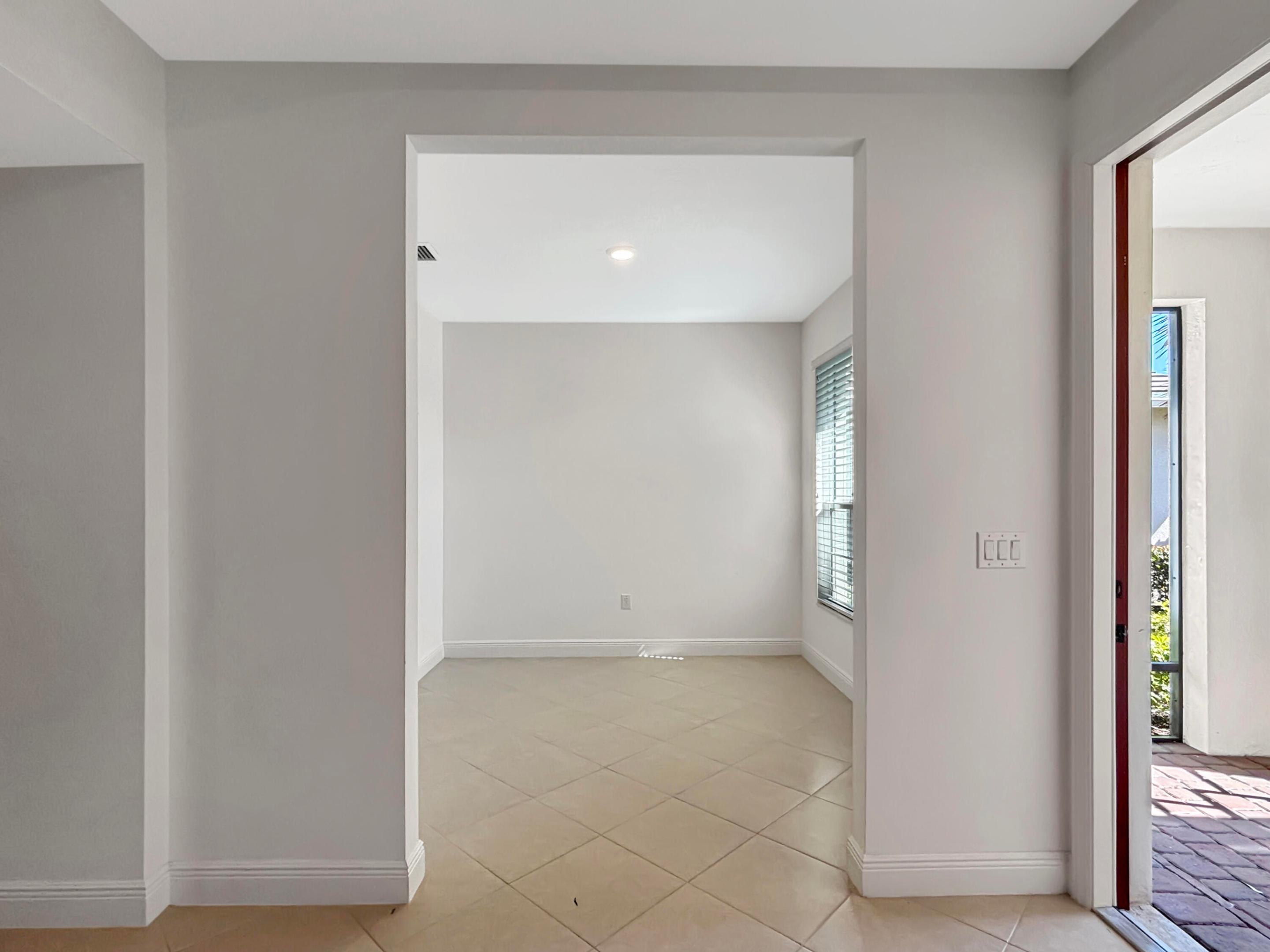 TRADITION PLAT NO. 75 - Residential Lease