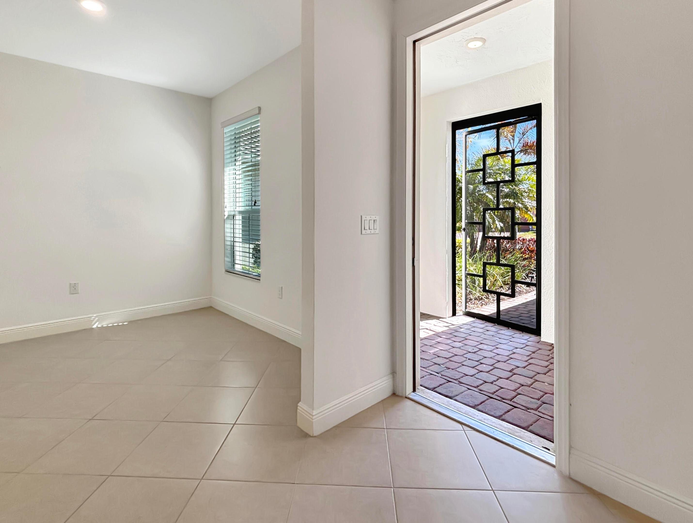 TRADITION PLAT NO. 75 - Residential Lease