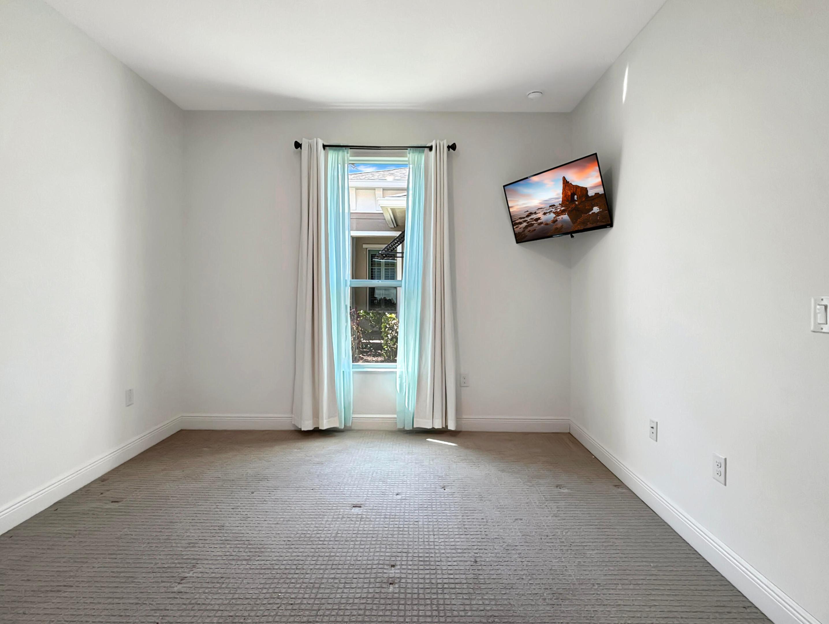 TRADITION PLAT NO. 75 - Residential Lease