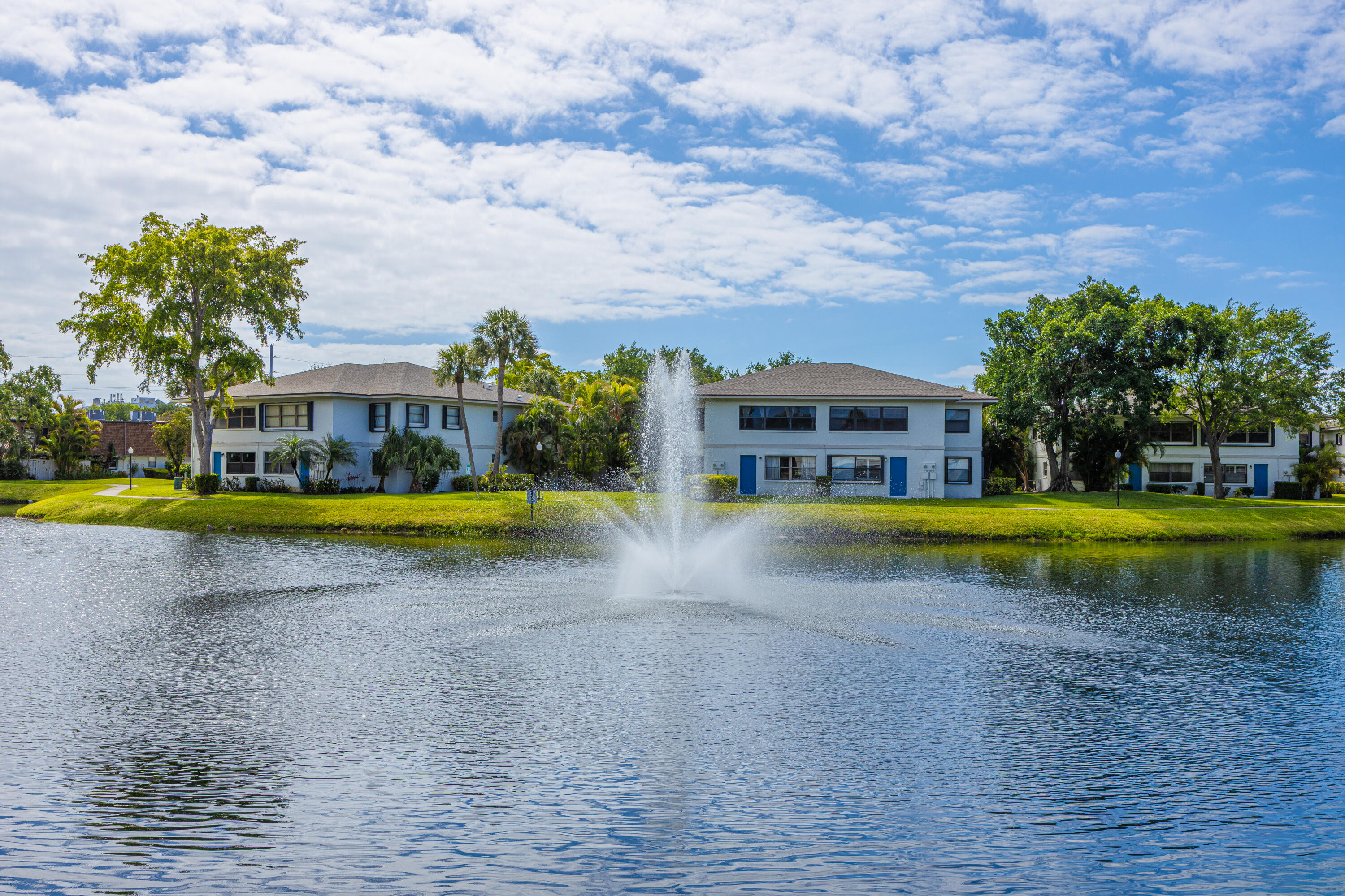 DELRAY OAKS CONDO - Residential