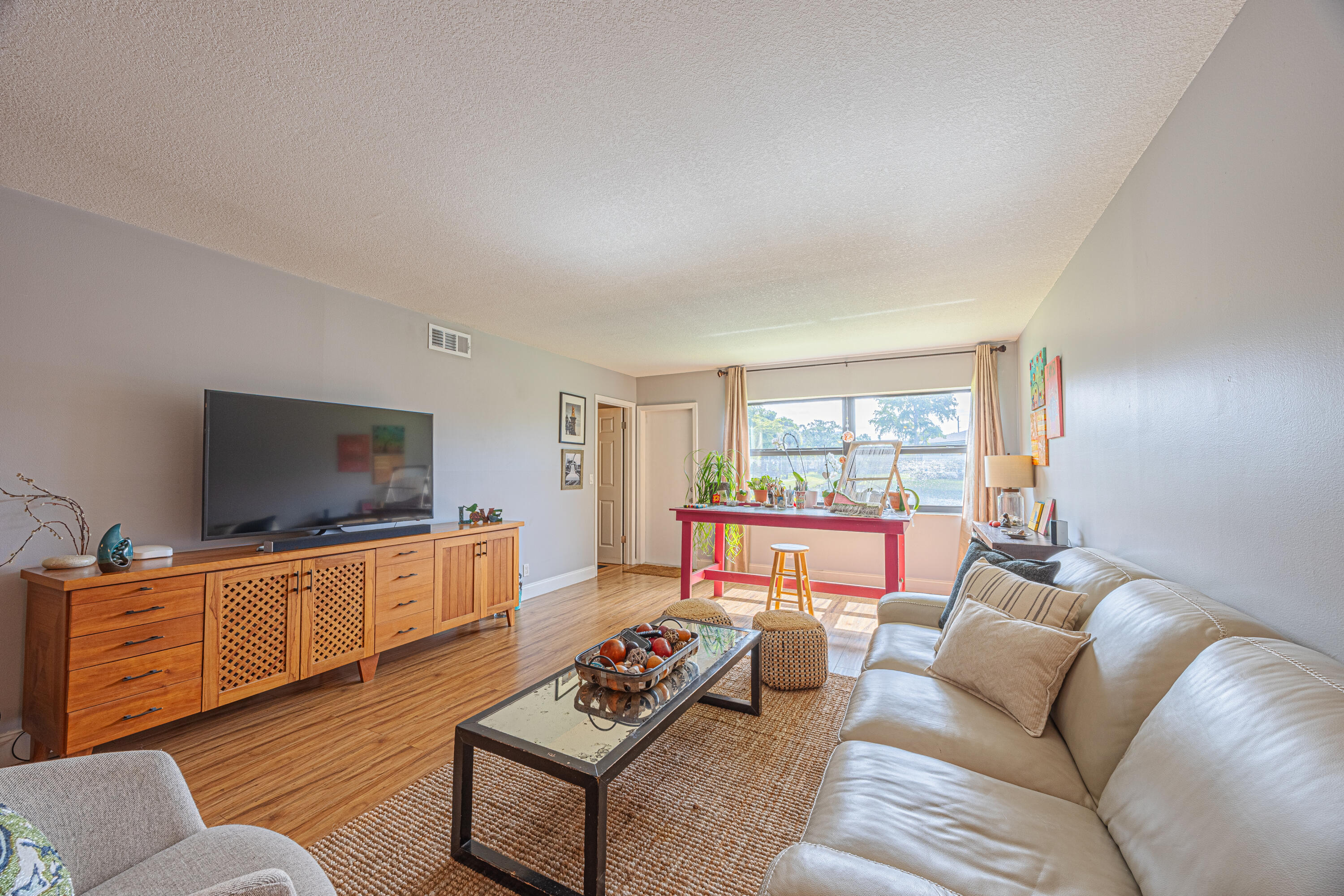 DELRAY OAKS CONDO - Residential