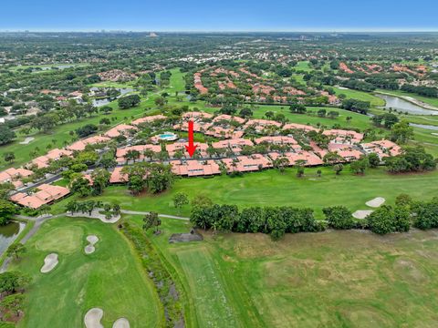 Tiny photo for 132 Old Meadow Way, Palm Beach Gardens, FL 33418 (MLS # B26031230)