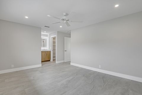 Tiny photo for 132 Old Meadow Way, Palm Beach Gardens, FL 33418 (MLS # B26031230)