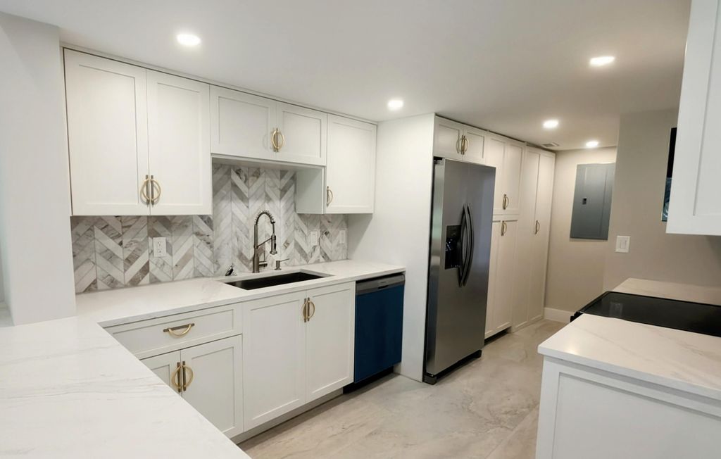 Photo of 132 Old Meadow Way, Palm Beach Gardens, FL 33418 (MLS # B26031230)