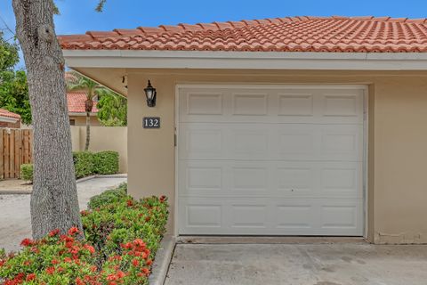 Tiny photo for 132 Old Meadow Way, Palm Beach Gardens, FL 33418 (MLS # B26031230)