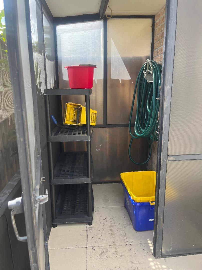 GARDEN LAKES AND GARDEN SQUARE SHOPS - Residential