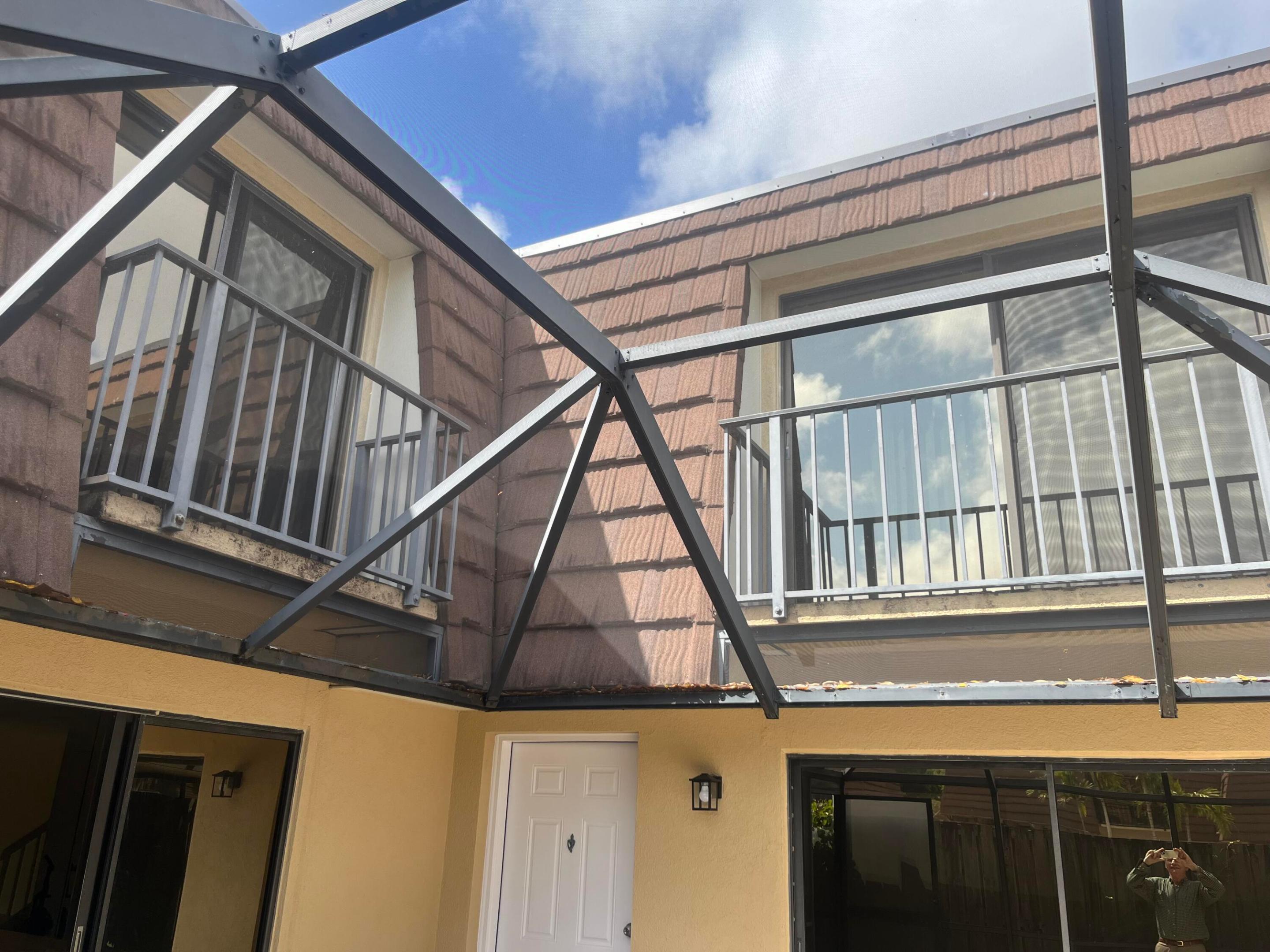 GARDEN LAKES AND GARDEN SQUARE SHOPS - Residential