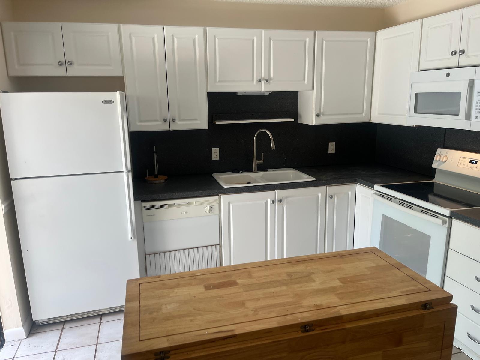 GARDEN LAKES AND GARDEN SQUARE SHOPS - Residential