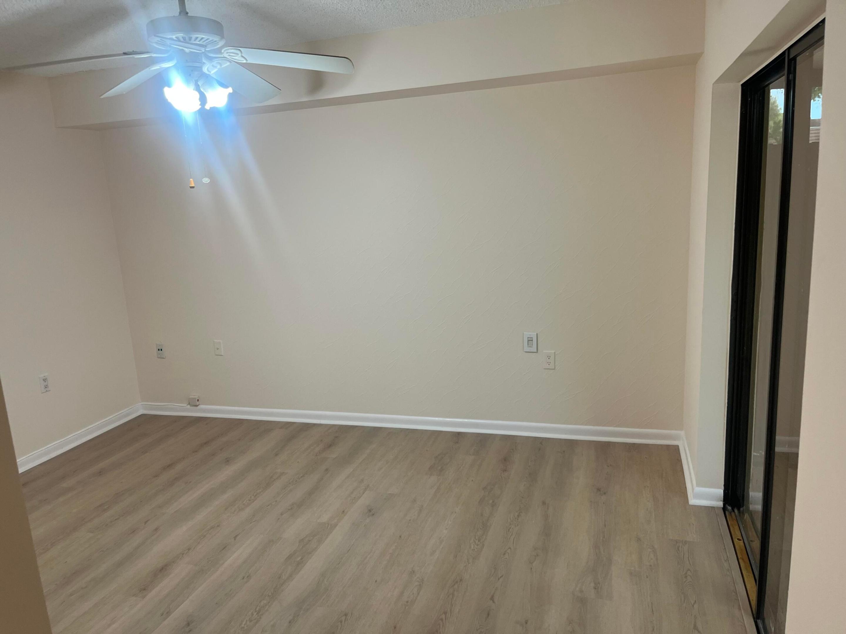 GARDEN LAKES AND GARDEN SQUARE SHOPS - Residential