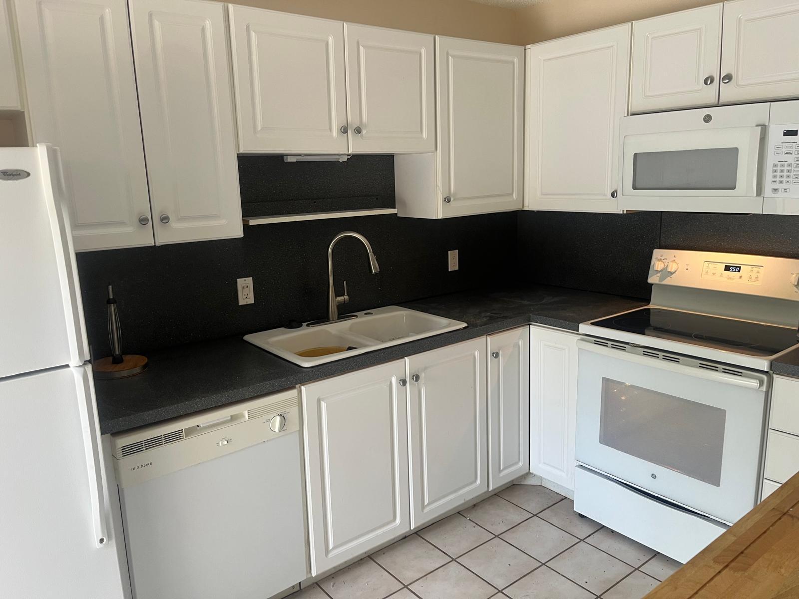 GARDEN LAKES AND GARDEN SQUARE SHOPS - Residential