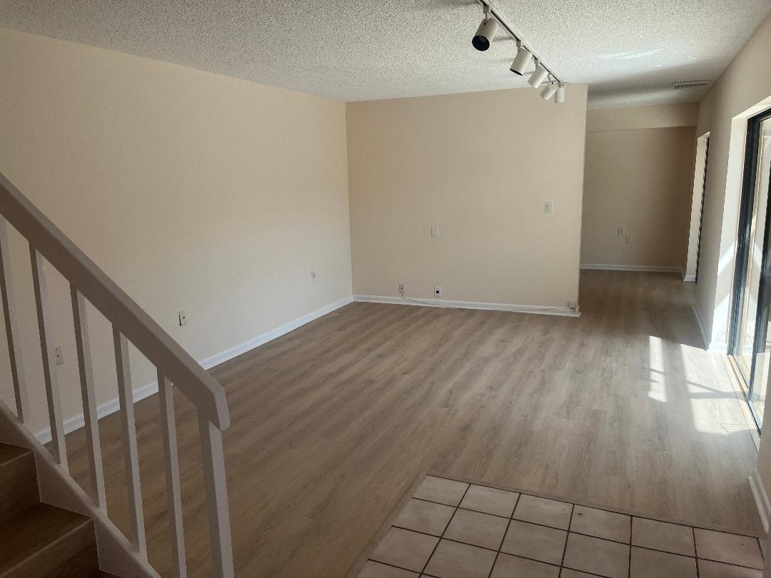 GARDEN LAKES AND GARDEN SQUARE SHOPS - Residential