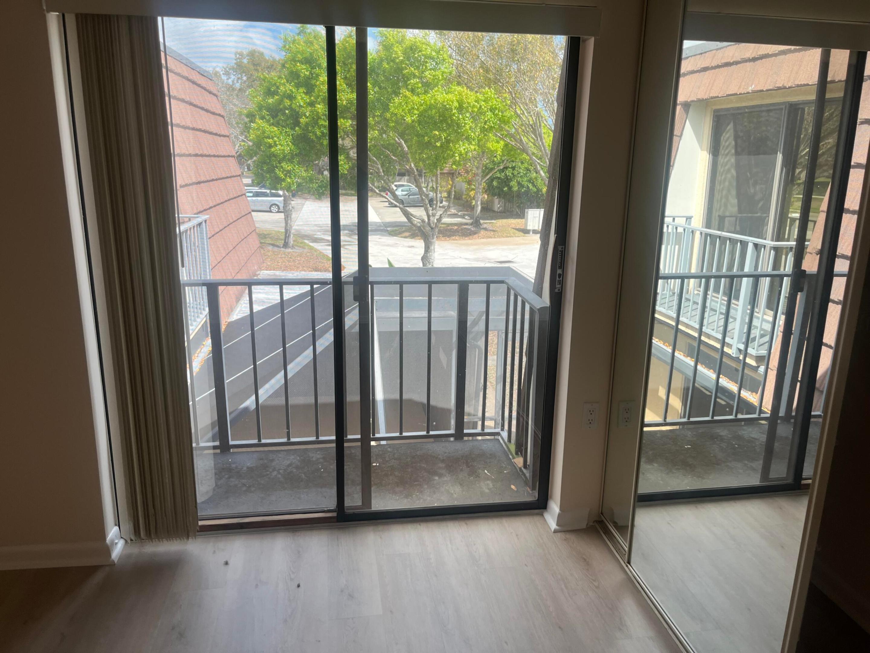 GARDEN LAKES AND GARDEN SQUARE SHOPS - Residential