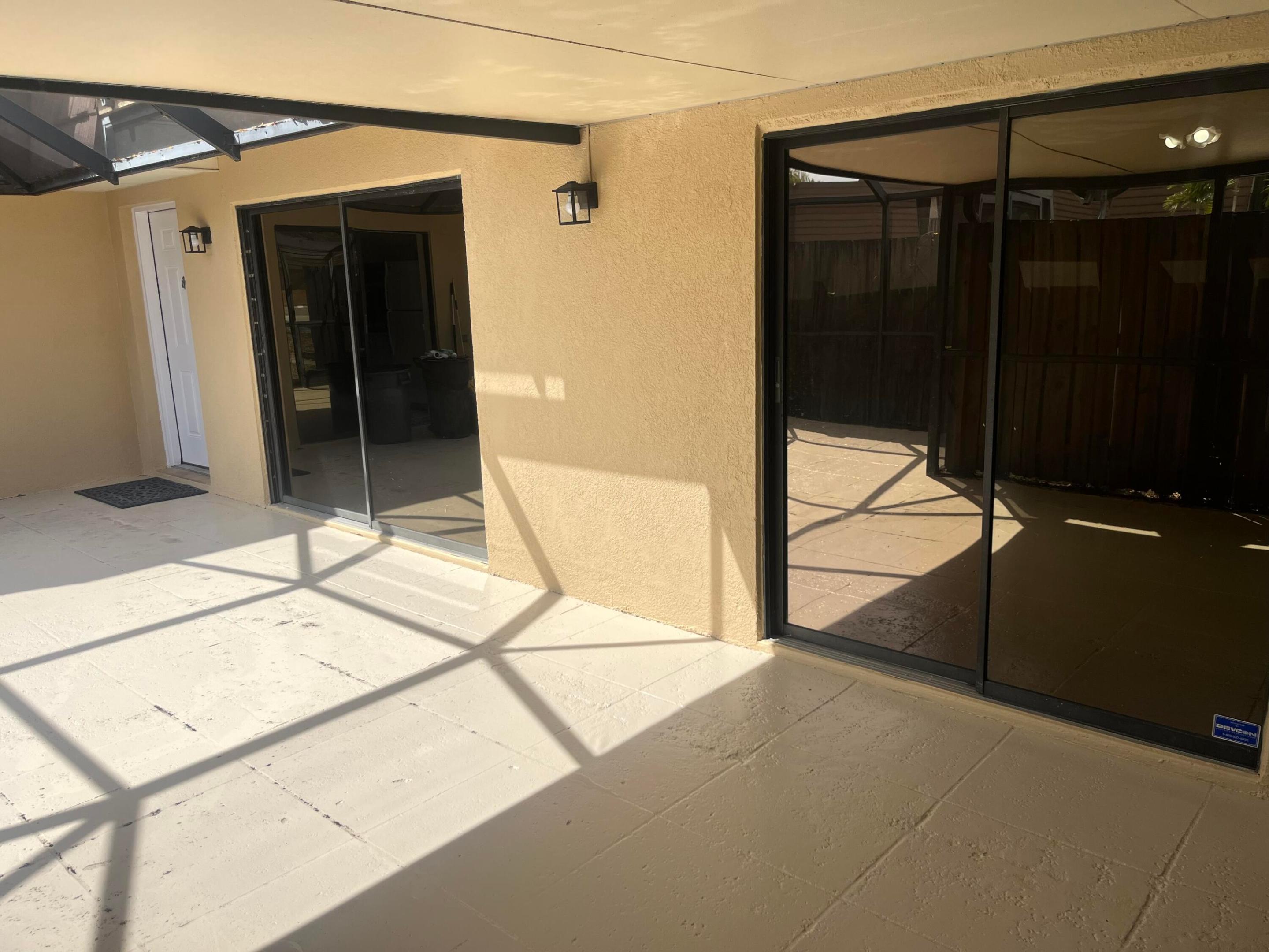 GARDEN LAKES AND GARDEN SQUARE SHOPS - Residential