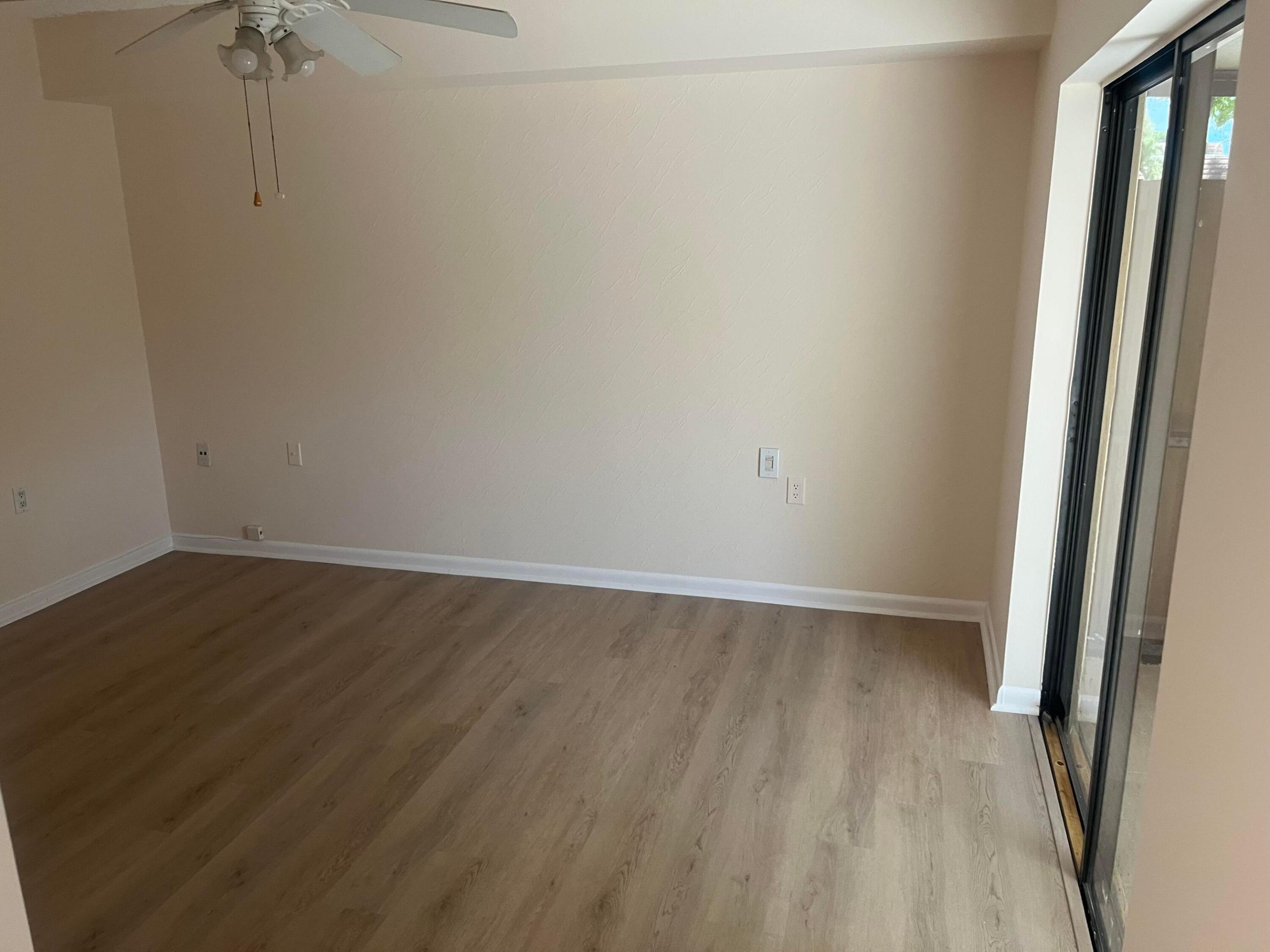 GARDEN LAKES AND GARDEN SQUARE SHOPS - Residential