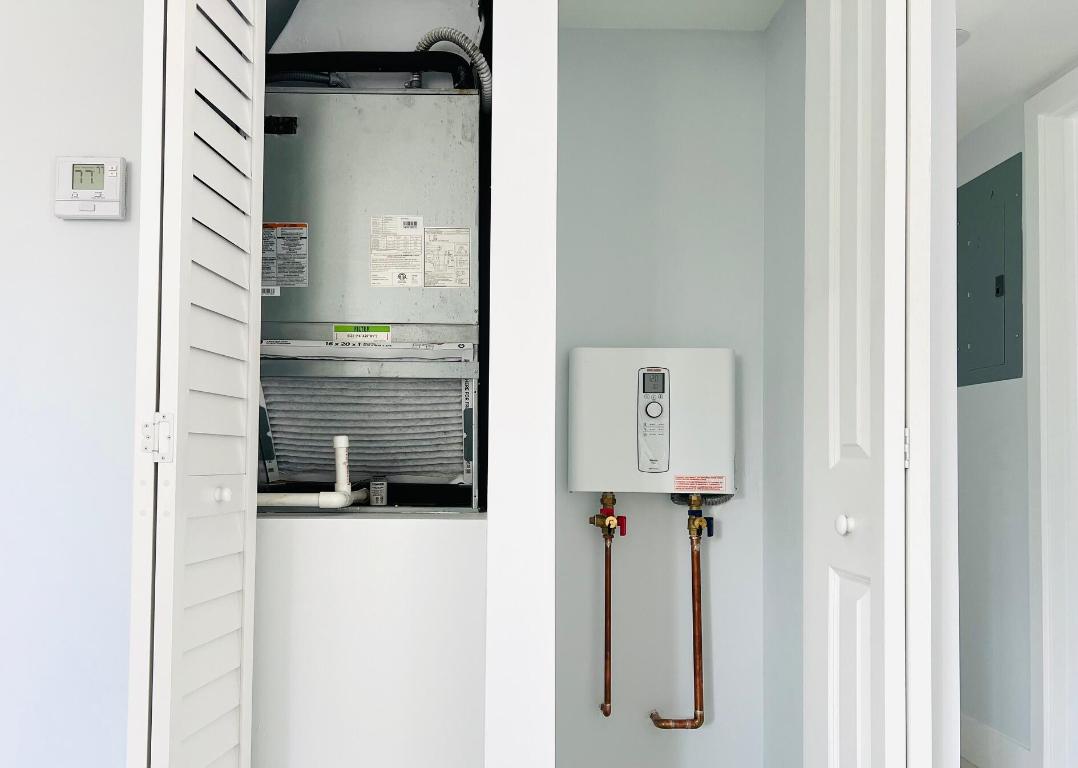 SAVOY CONDO - Residential Lease