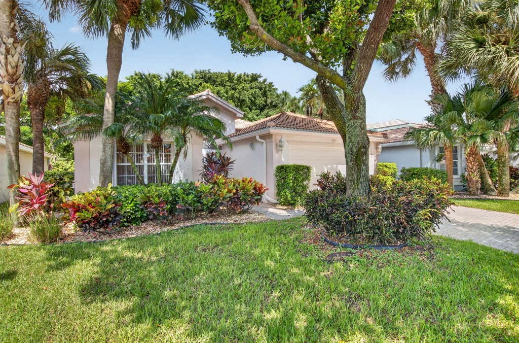 Photo of 11443 MAUNA KEA Lane, Boynton Beach, FL 33437 (MLS # B26066604)