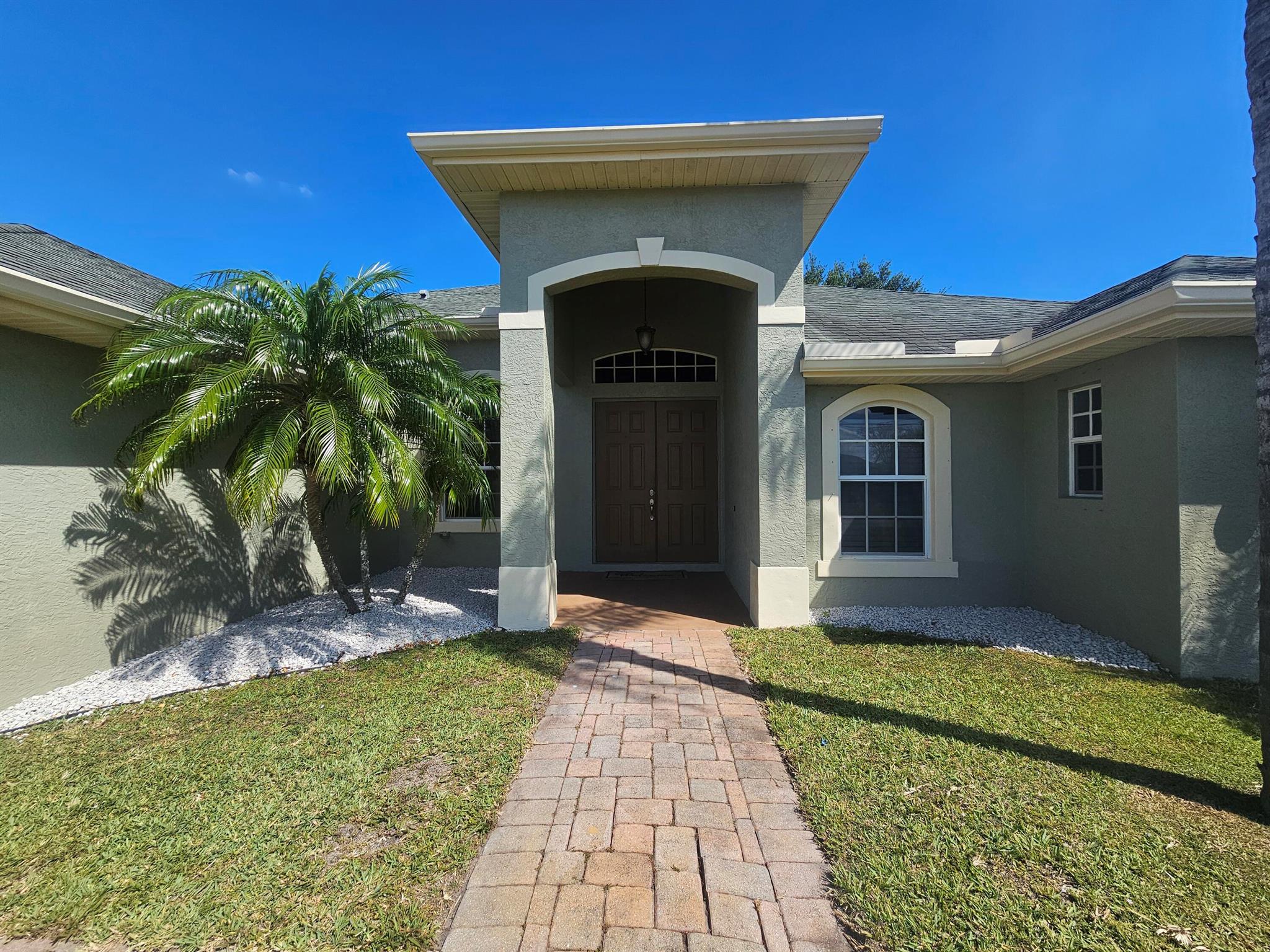 5721 NW Alcazar Terrace, Port St Lucie, FL, 34986/$486,000 2 5721 NW Alcazar Terrace