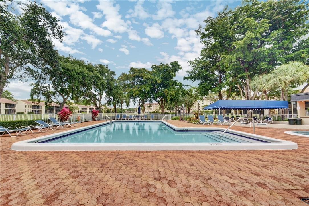 Meadowridge East - Residential