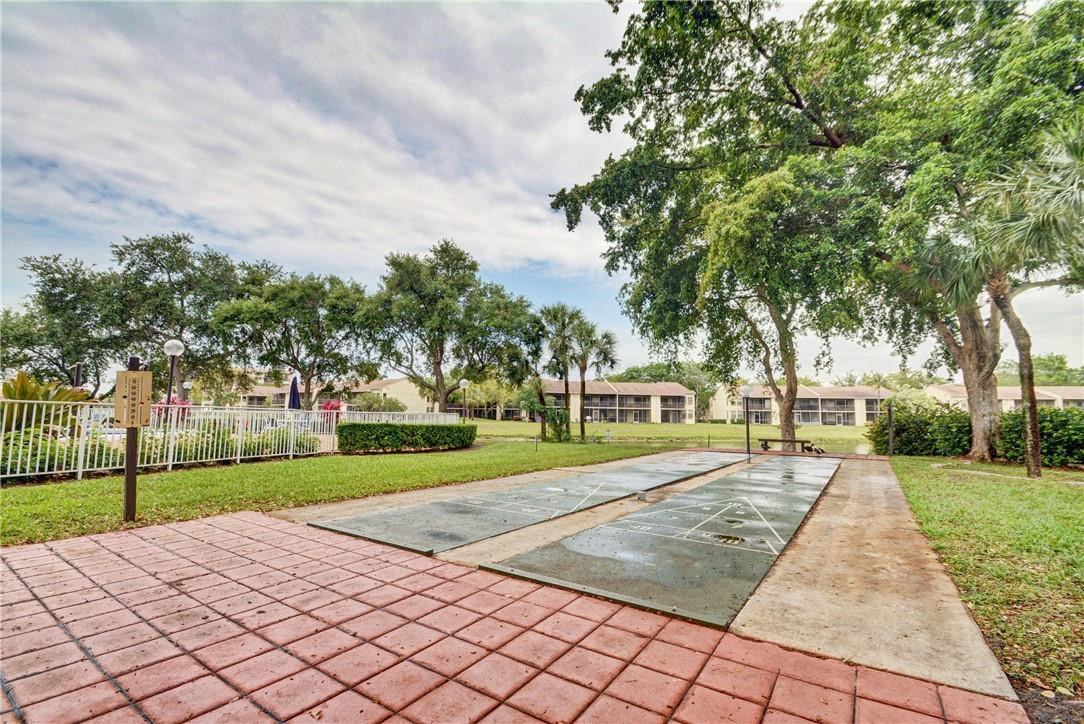 Meadowridge East - Residential