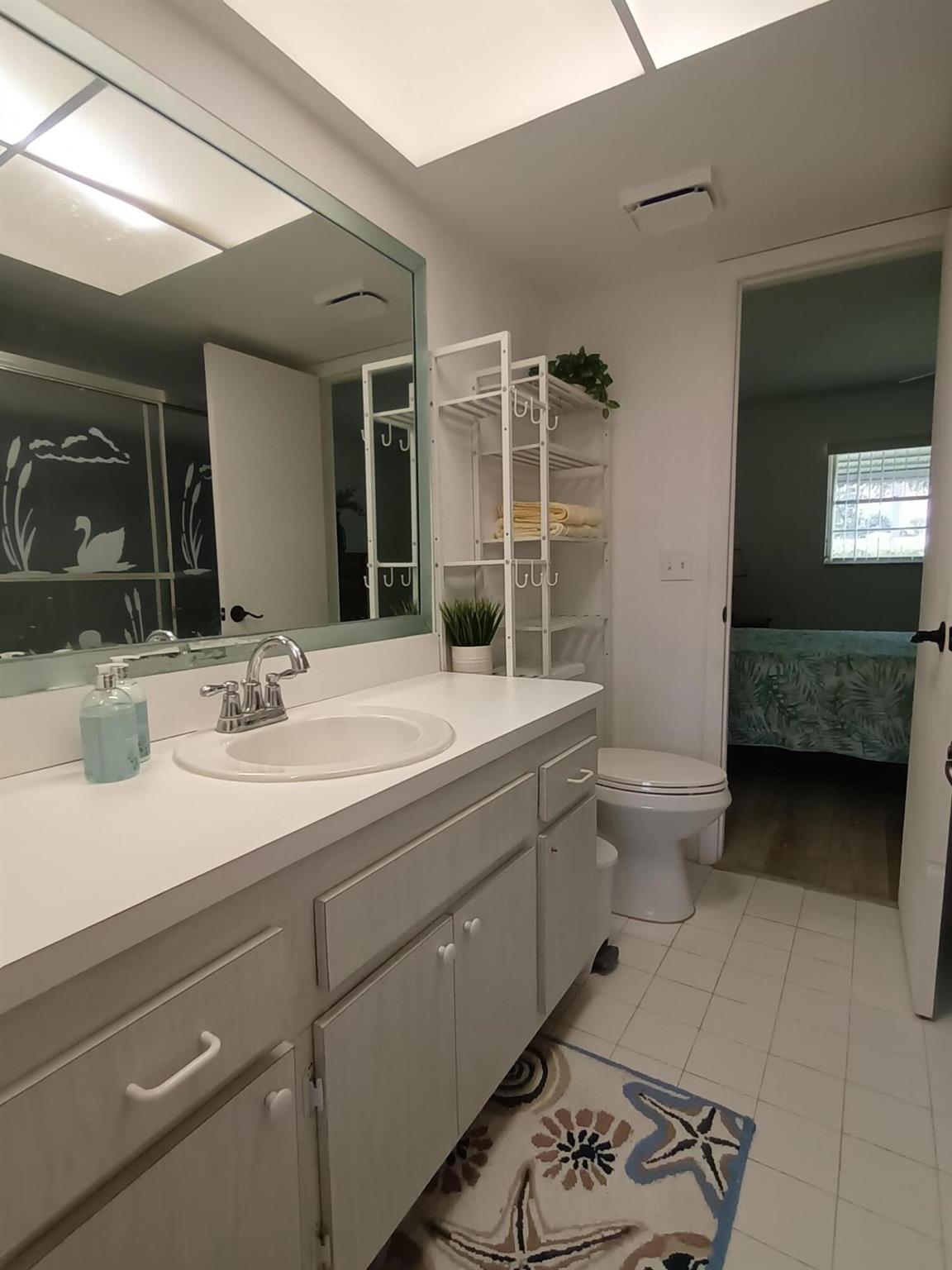 Leisureville Lake Condo - Residential Lease