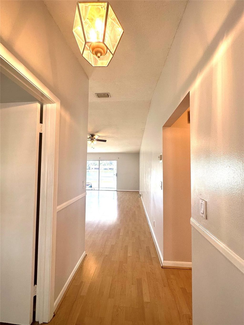 Photo of 14 Camden Lane, Boynton Beach, FL 33426 (MLS # F10408301)
