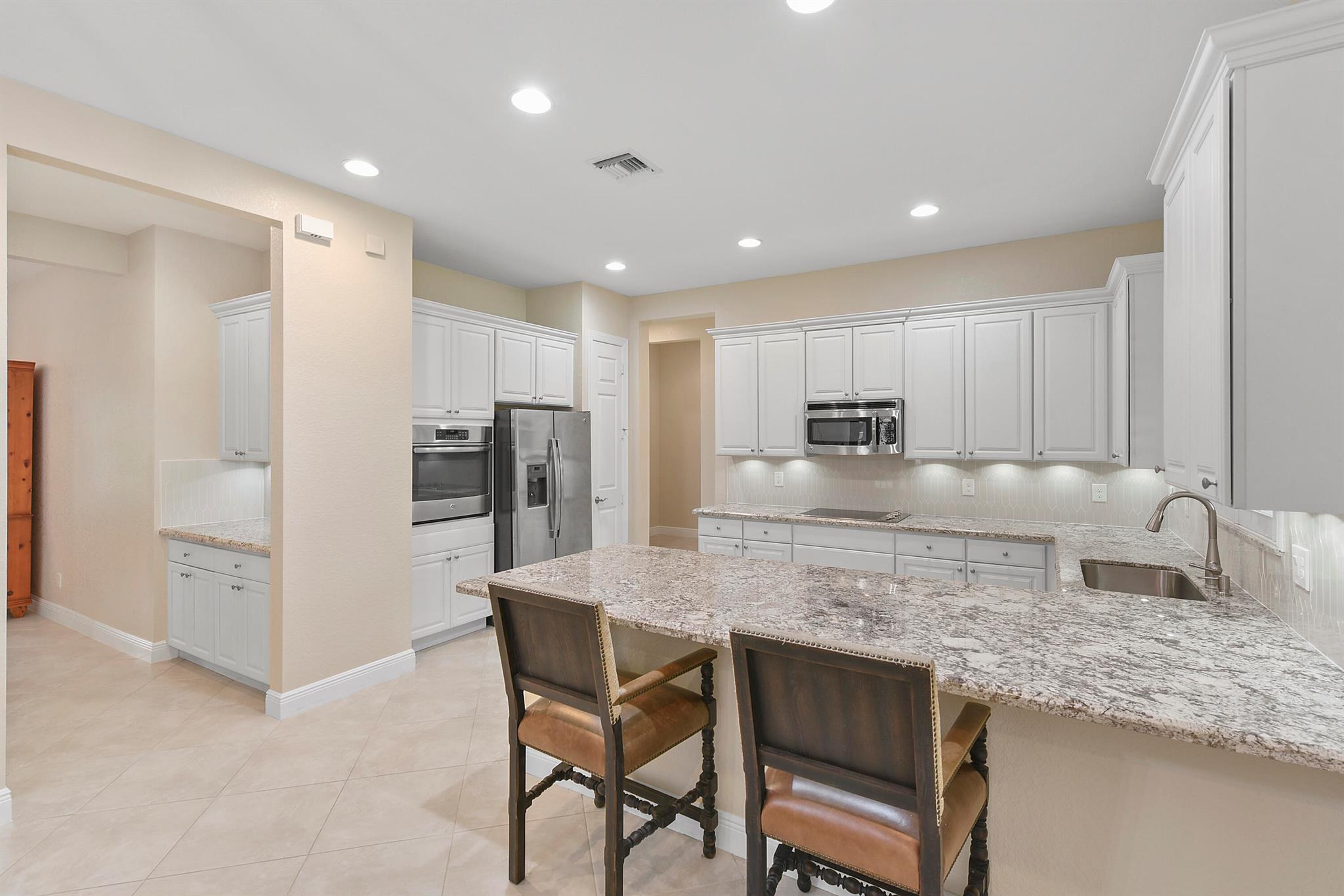 THE FALLS OF JENSEN BEACH - Residential