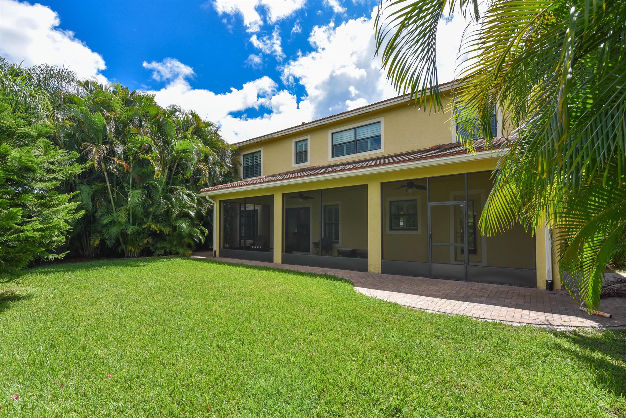 THE FALLS OF JENSEN BEACH - Residential
