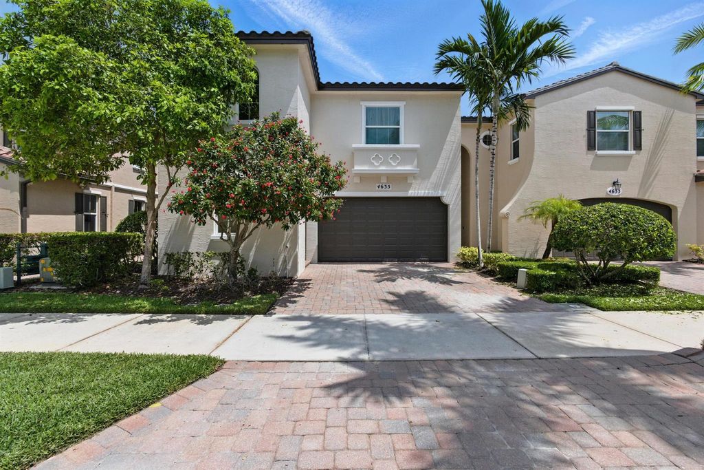 Photo of 4635 Mediterranean Circle, Palm Beach Gardens, FL 33418 (MLS # R11089308)