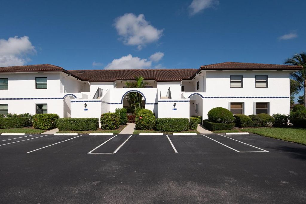 Photo of 6041 SE Landing Way SE #17, Stuart, FL 34997 (MLS # R11114742)