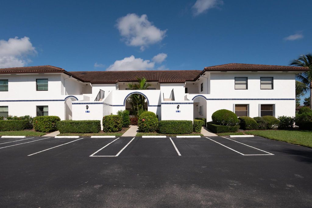 Photo of 6041 SE Landing Way SE #17, Stuart, FL 34997 (MLS # R11114742)