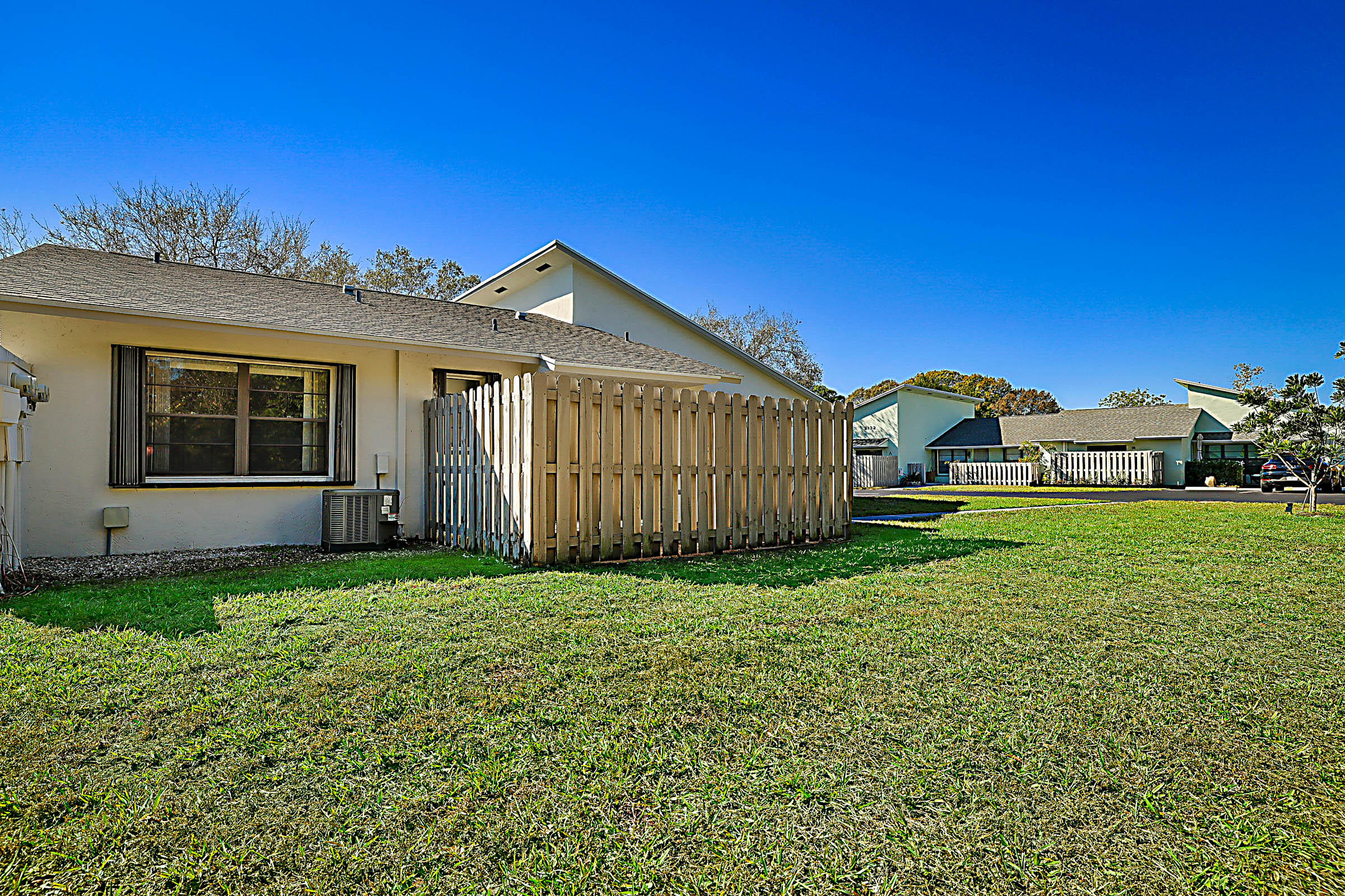 JUPITER LAKES VILLAS COND I & II - Residential