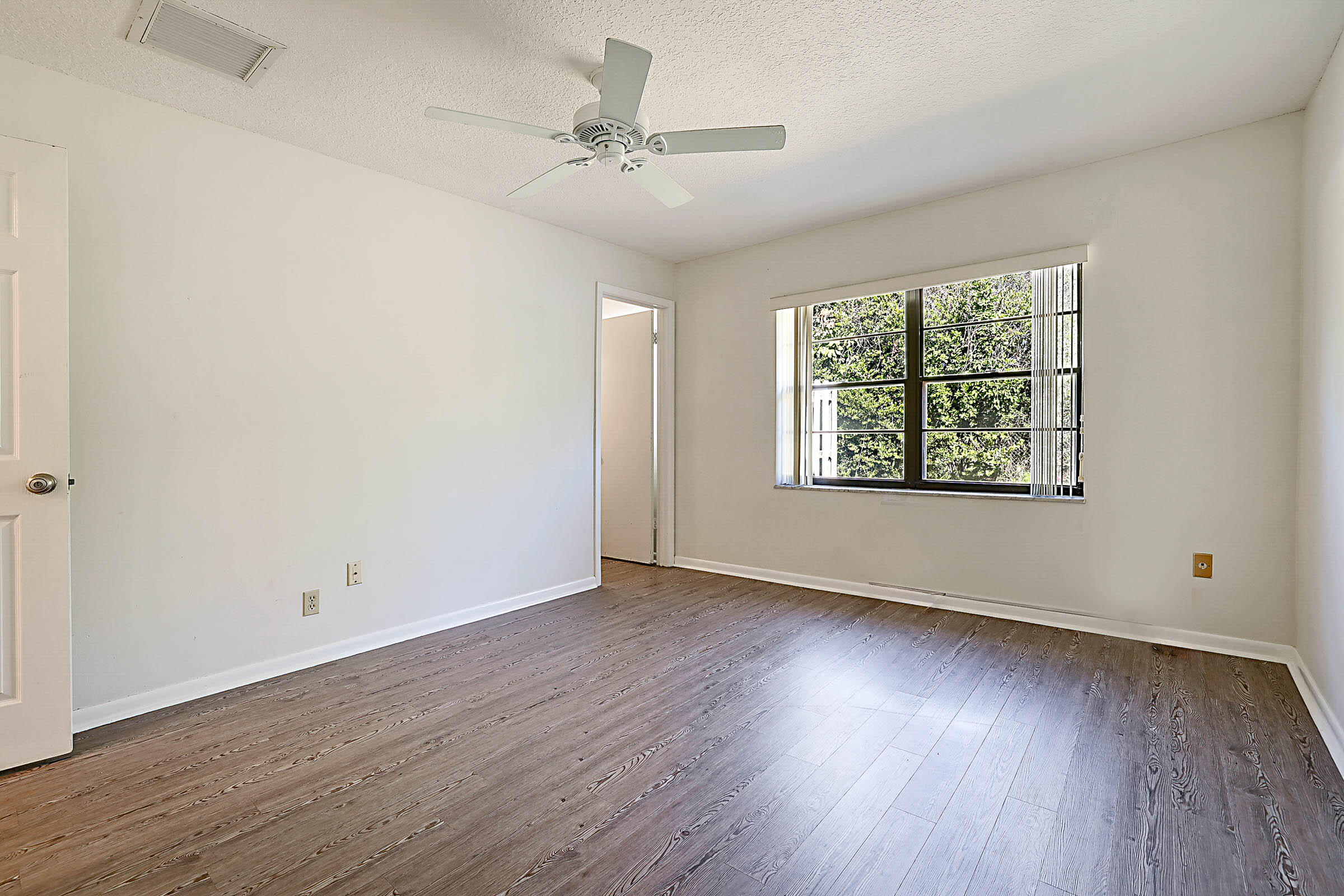 JUPITER LAKES VILLAS COND I & II - Residential