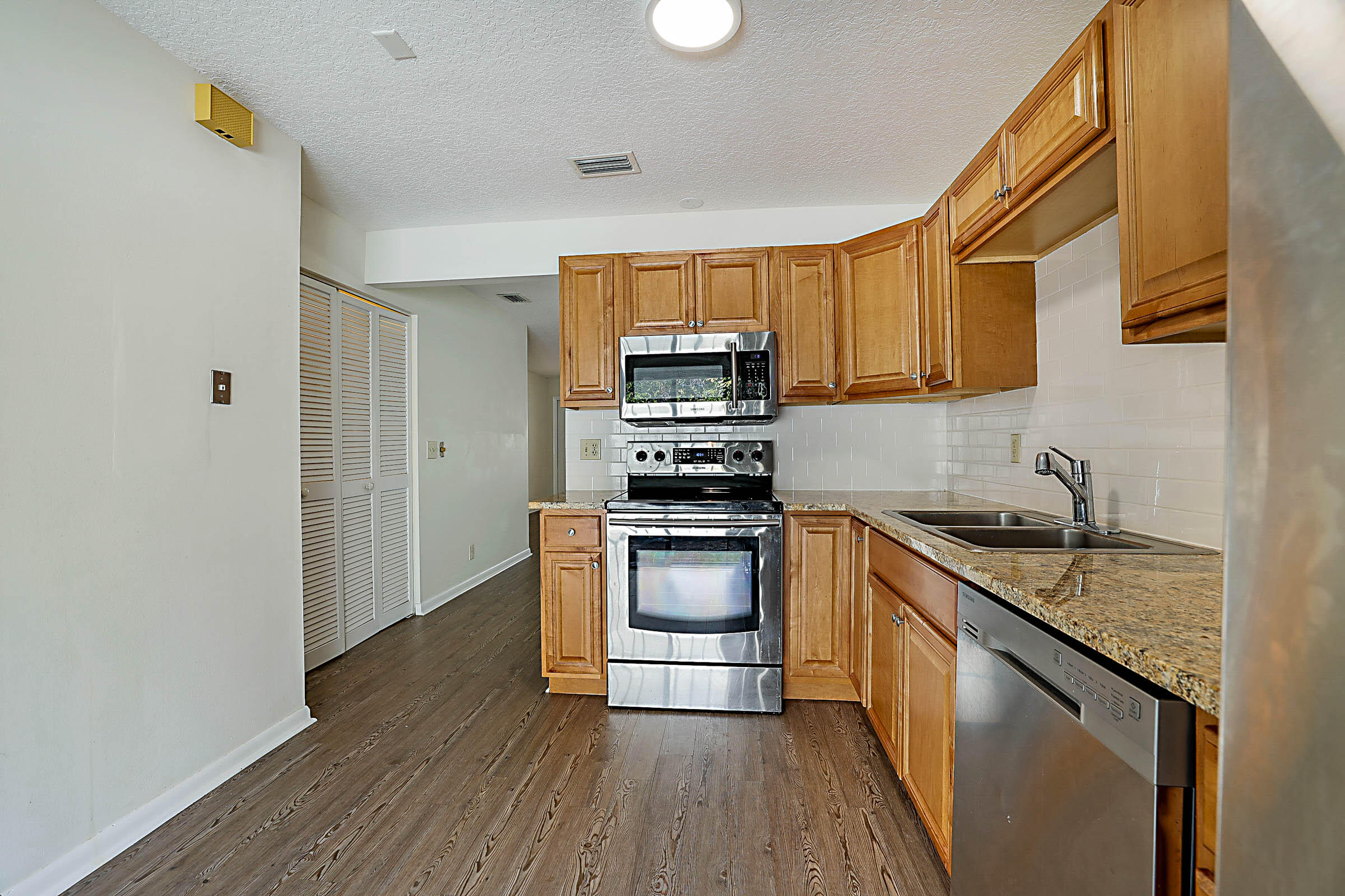 JUPITER LAKES VILLAS COND I & II - Residential