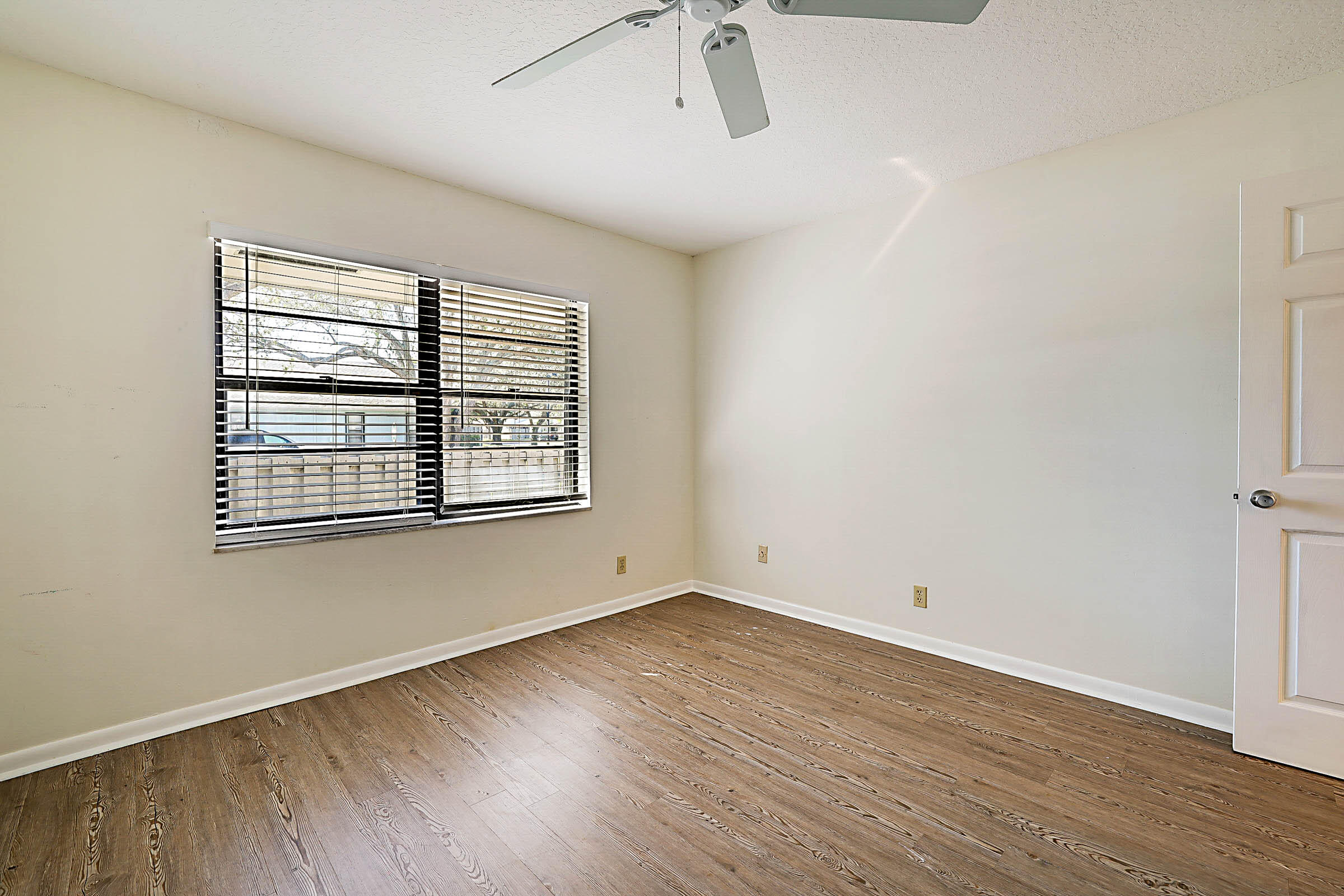 JUPITER LAKES VILLAS COND I & II - Residential