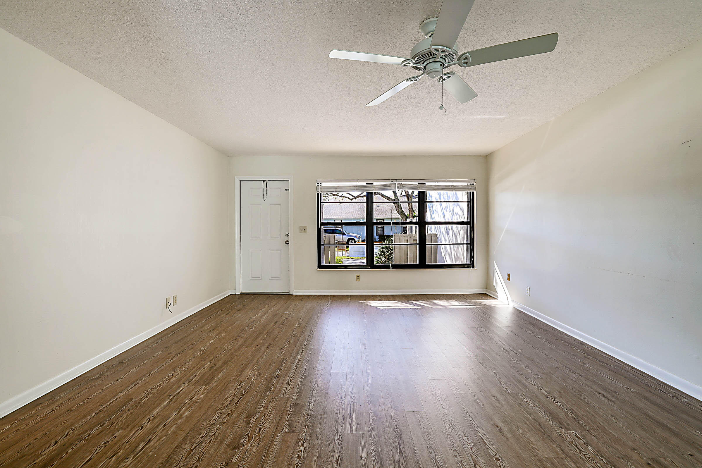 JUPITER LAKES VILLAS COND I & II - Residential