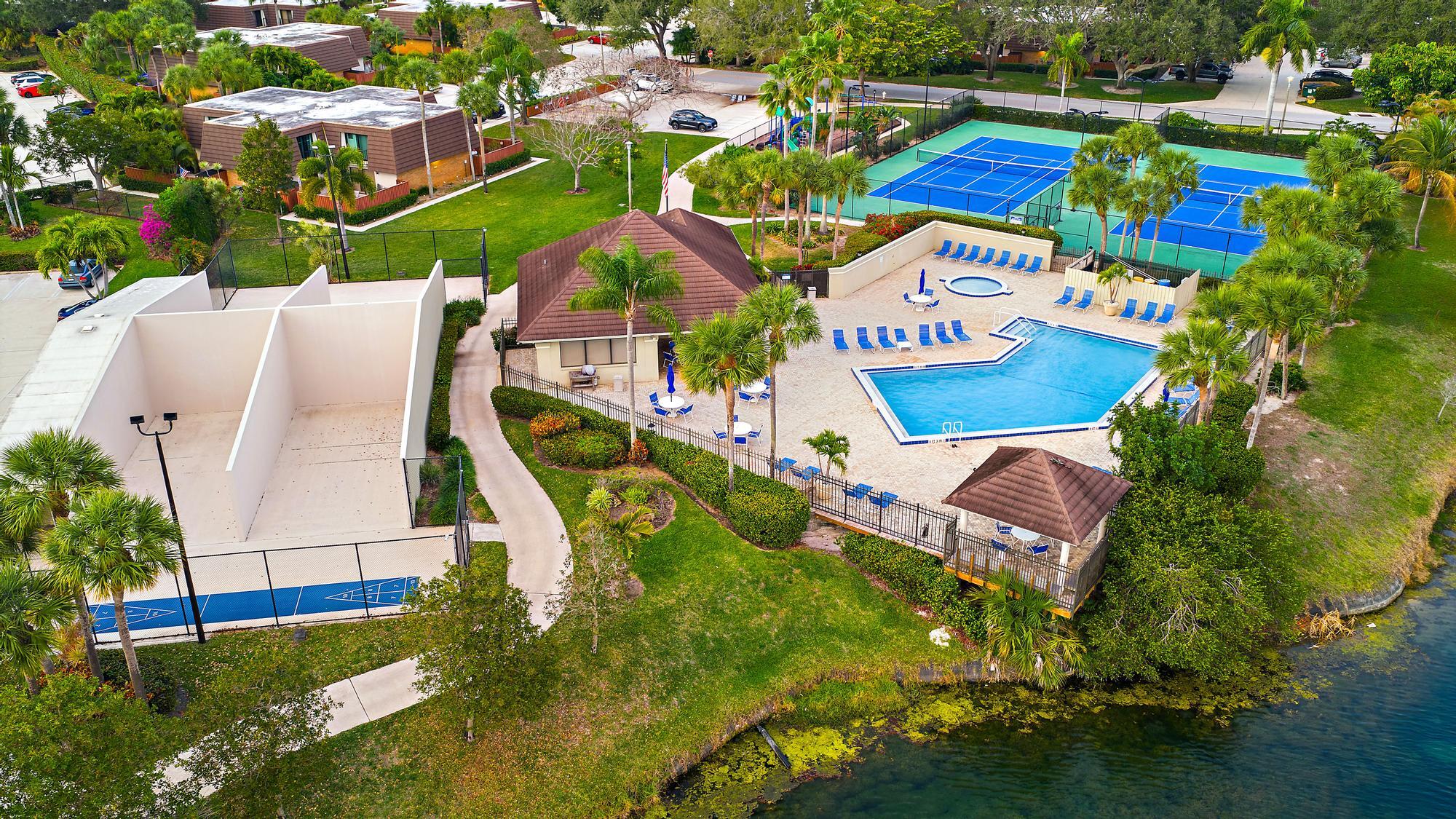 LAKES AT THE BLUFFS - Residential