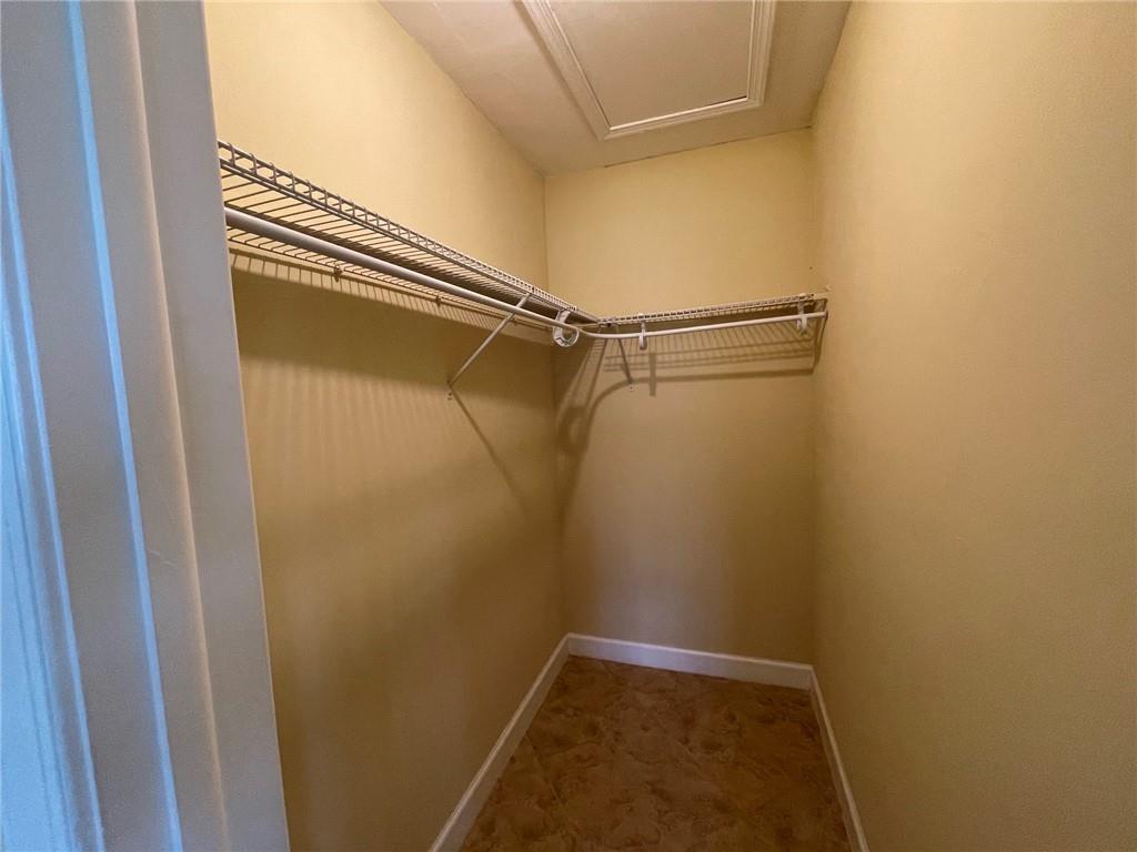 LAUDERDALE WEST - Residential