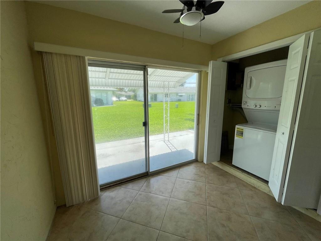 LAUDERDALE WEST - Residential