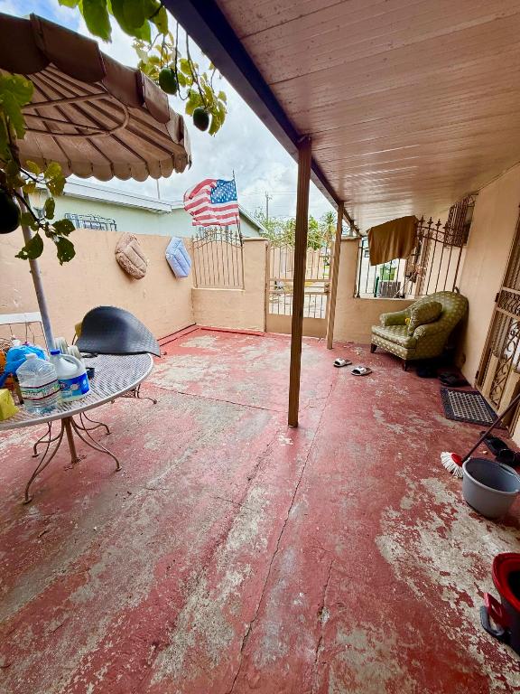 HIALEAH HOMES - Residential