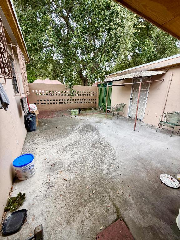 HIALEAH HOMES - Residential