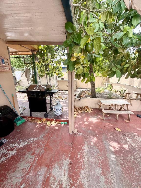 HIALEAH HOMES - Residential