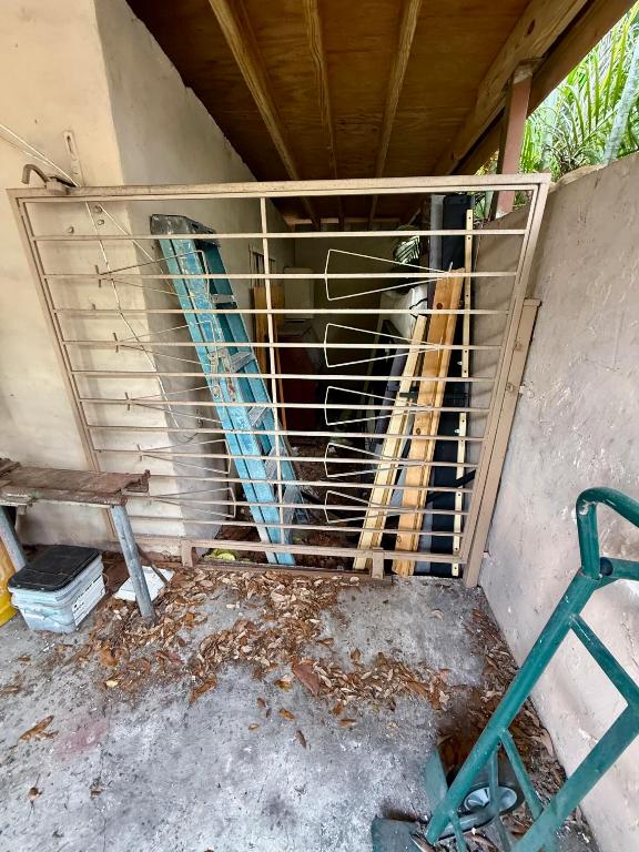 HIALEAH HOMES - Residential