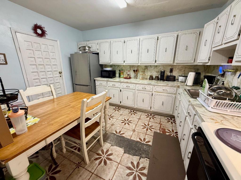 HIALEAH HOMES - Residential