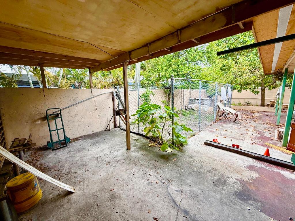 HIALEAH HOMES - Residential