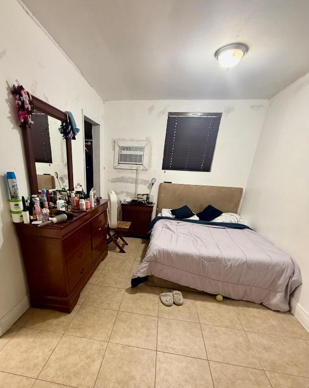 HIALEAH HOMES - Residential