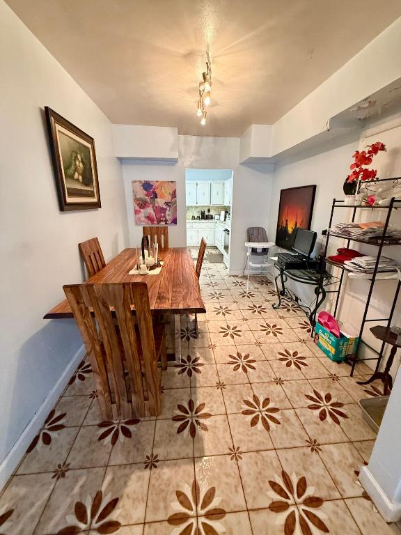 HIALEAH HOMES - Residential