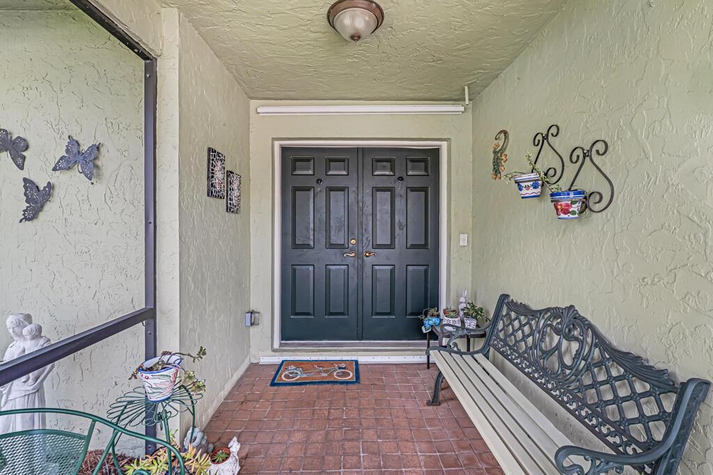 1743 Shower Tree Way