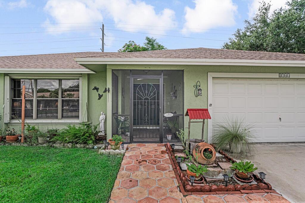 1743 Shower Tree Way